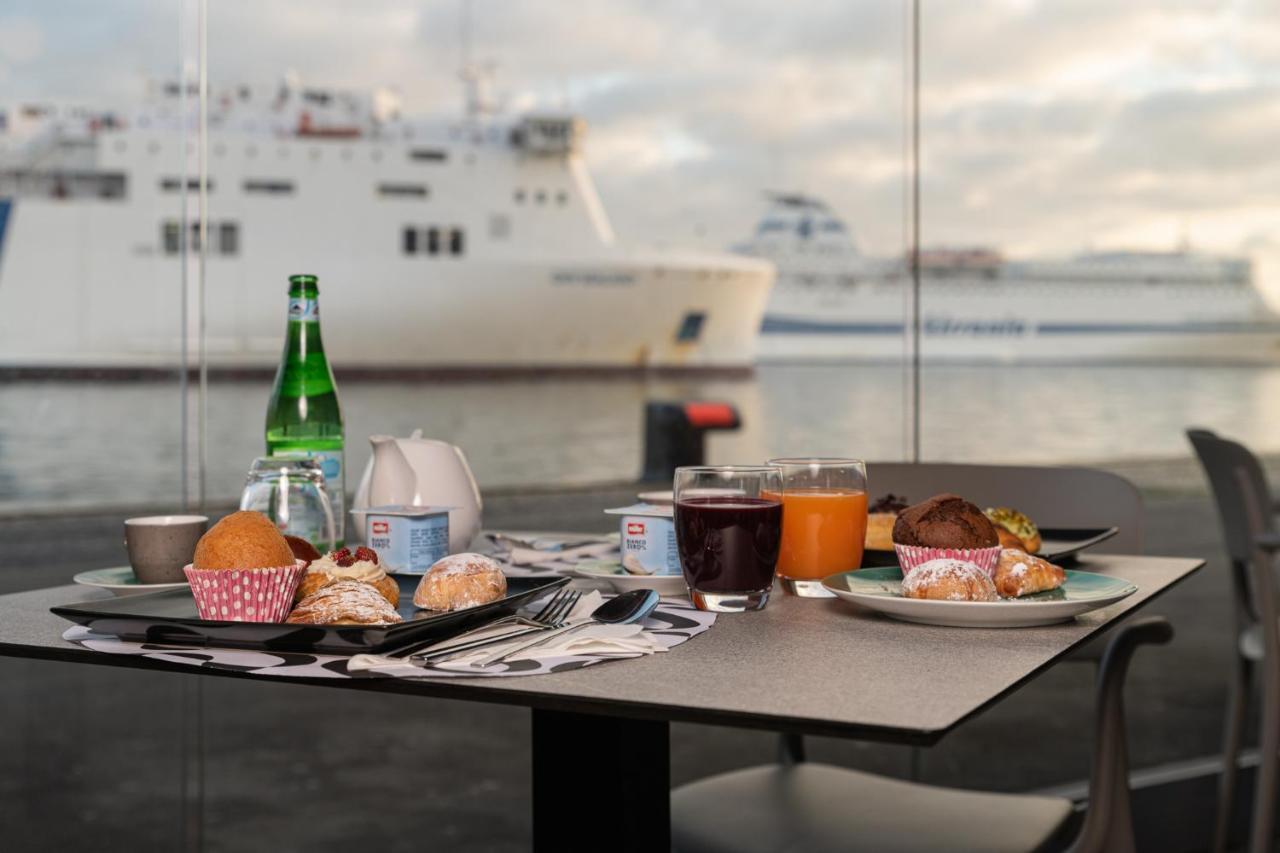 Smart Hotel Nápoles